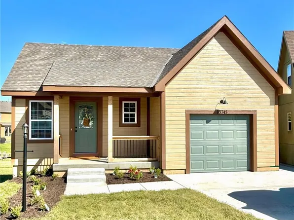 13745 Leigh Dr, Bonner Springs, KS 66012