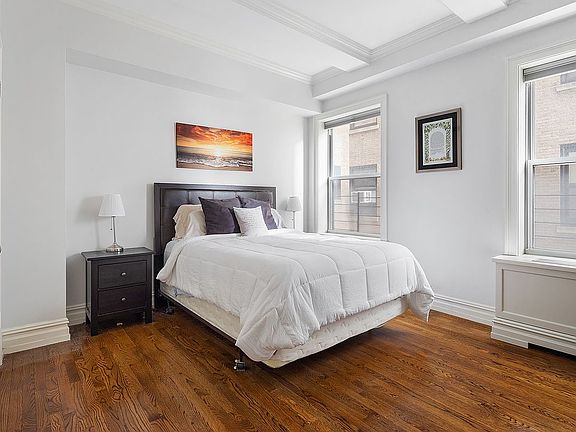 5th image of 215 W 88th St APT 8E