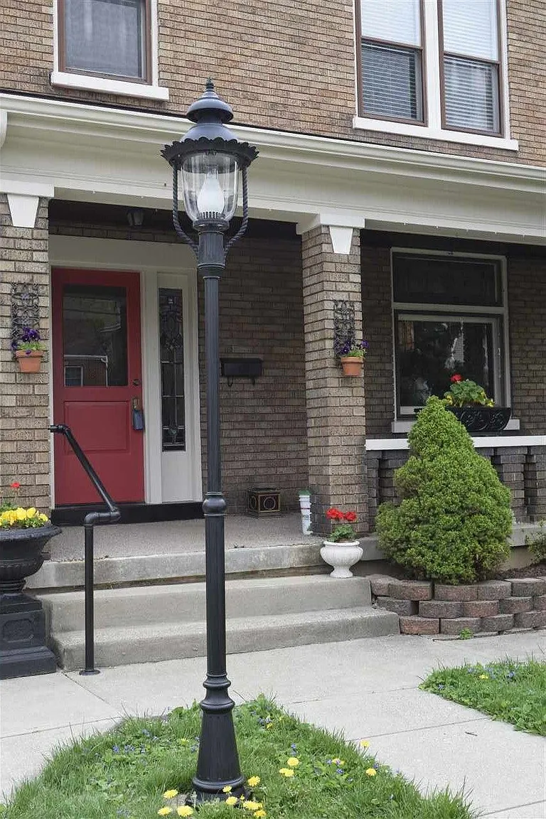 3914 Church St photo 1