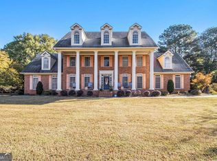 100 Raymond Ct, Fayetteville, GA 30214