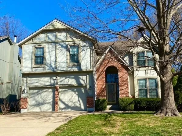 13204 W 115th St, Overland Park, KS 66210