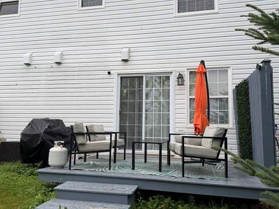 4th image of 6 Mackinley Cres