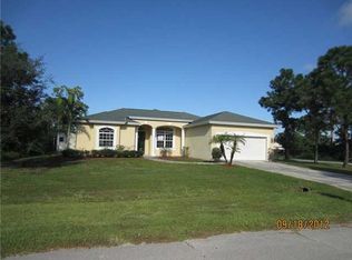 2226 SW Haycraft Cir, Port Saint Lucie, FL 34953