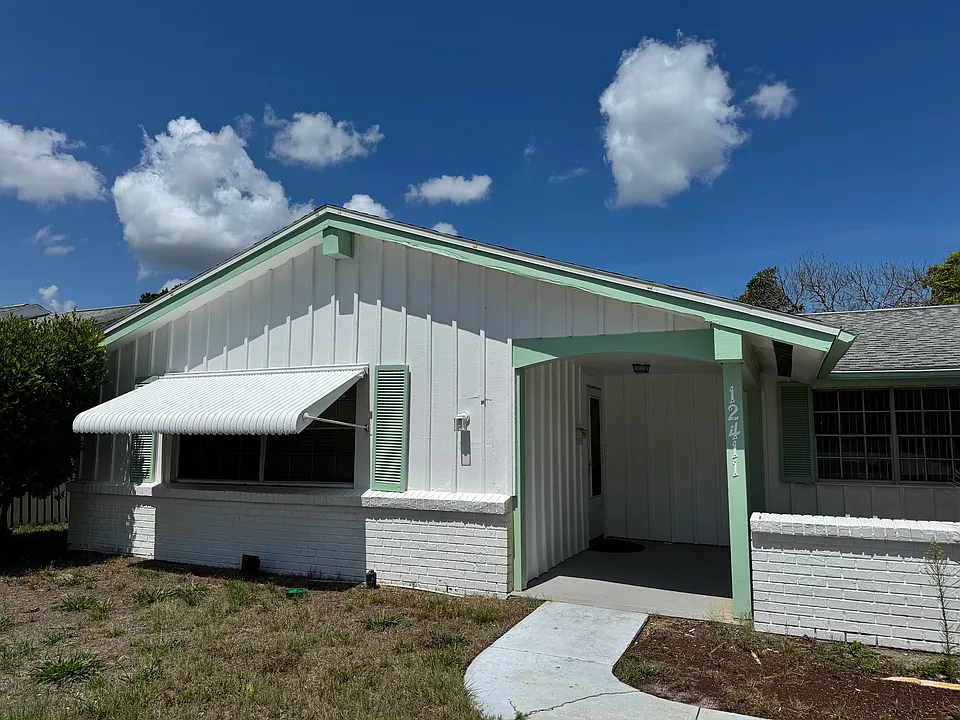 12411 Partridge Hill Row