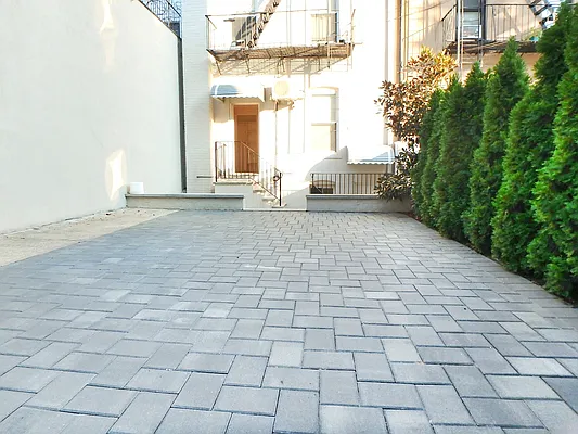 Rented by MAC Realty NY | media 15