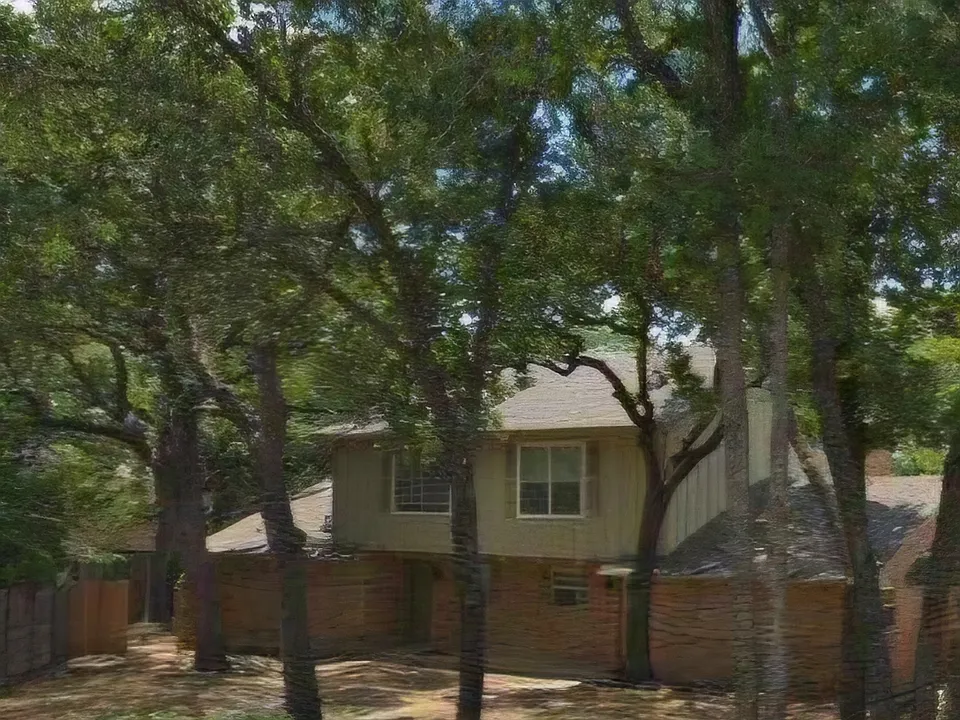 Kingswood Ct
