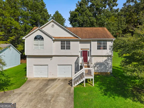 6880 Silver Maple Dr, Rex, GA 30273