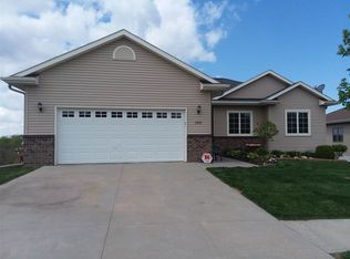 1510 Morgan Dr, Nebraska City, NE 68410