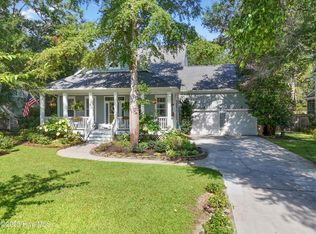 5147 Fernwood Dr, Southport, NC 28461