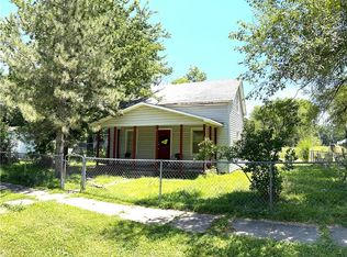 201 N 1st St, Sheldon, MO 64784