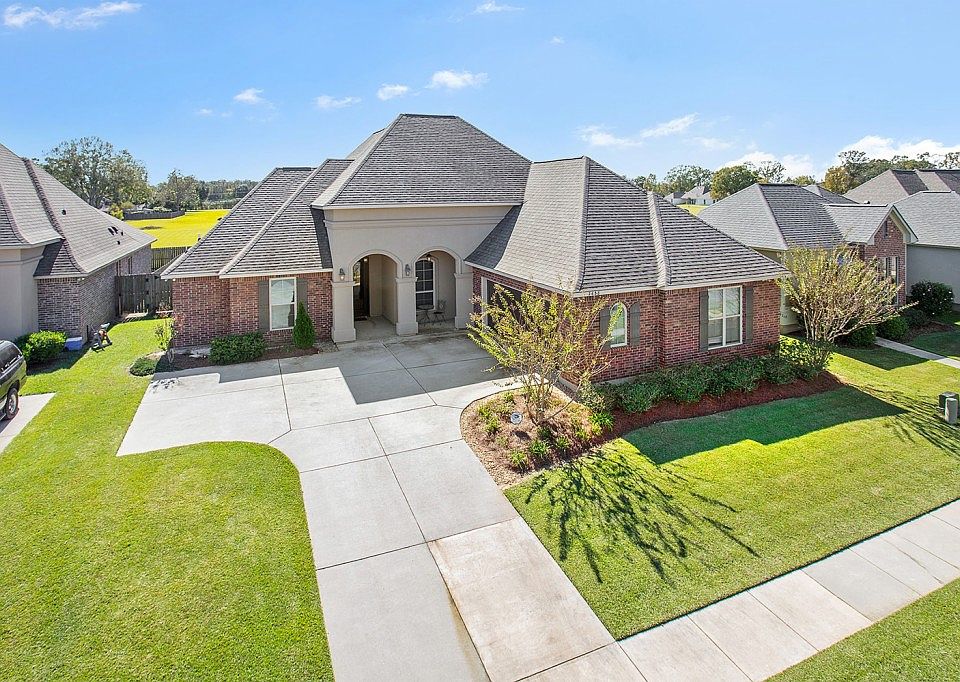 1st image of 2638 Boudreaux Ave