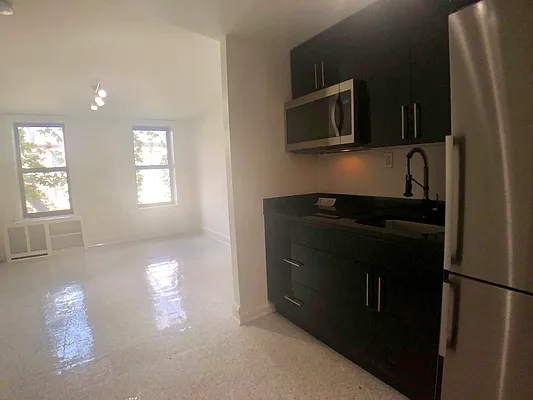 Rented by MOTION New York | media 21