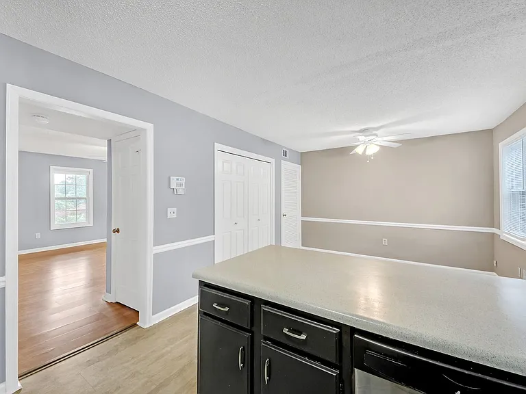 4000 Sand Wedge Cir NW — Photo 32