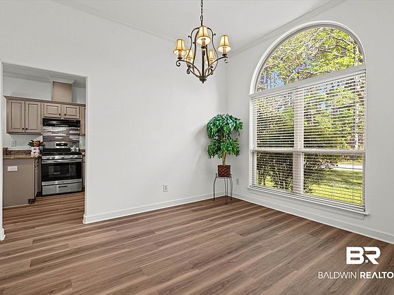 3rd image of 10452 Gayfer Road Ext