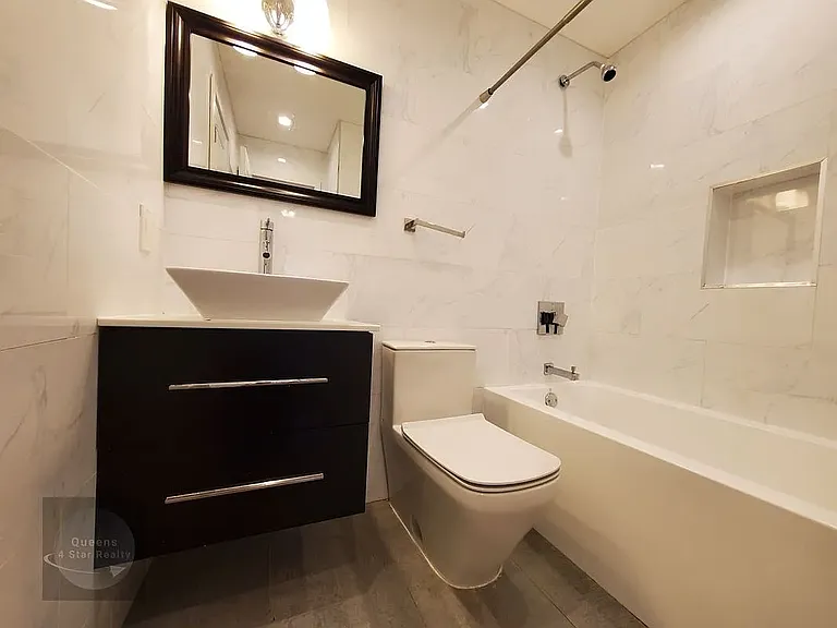 416 Wilson Ave #2L — Photo 6