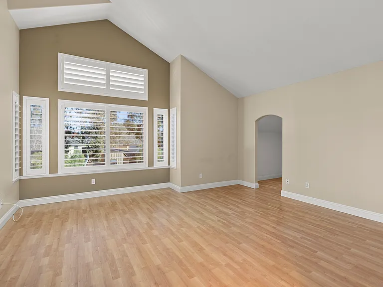 13163 Valewood Rd — Photo 17