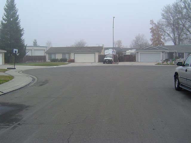 2nd image of 809 Altamont Ct