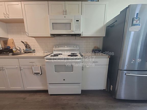 4th image of 707 W Shoshone St