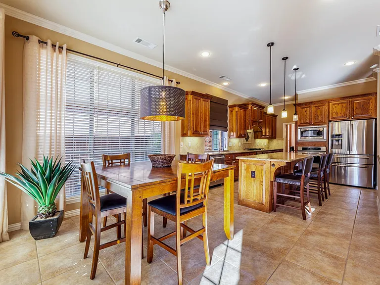 920 Fannin Dr — Photo 10