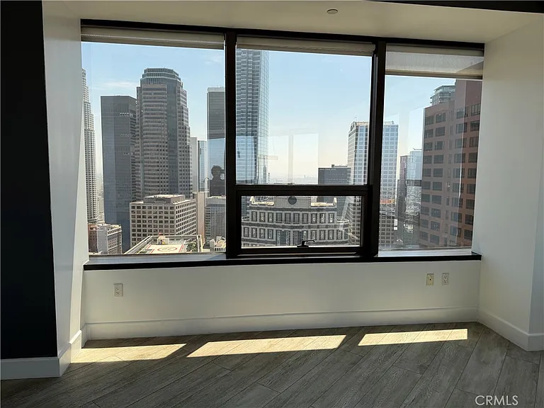 1100 Wilshire Blvd #2811 — Photo 10