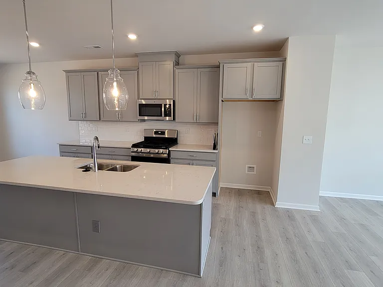 2354 Donnelly Hills Ln — Photo 13