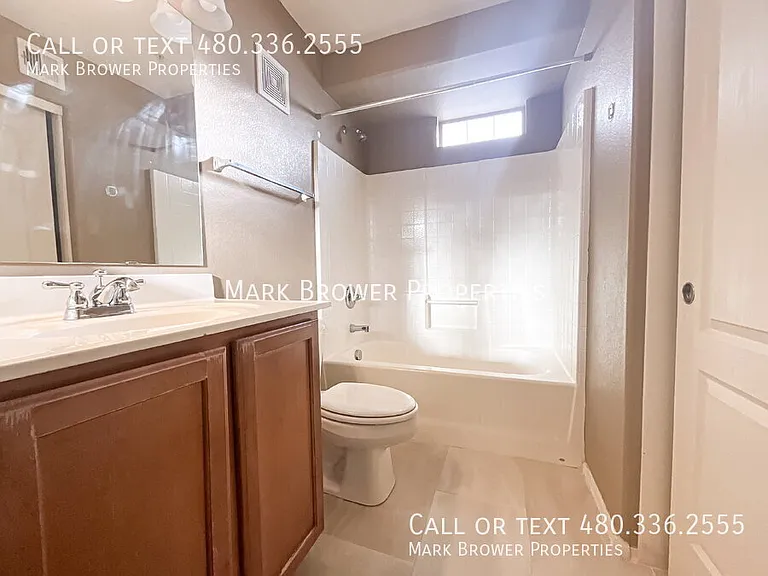 2402 E 5th St #1676 — Photo 13