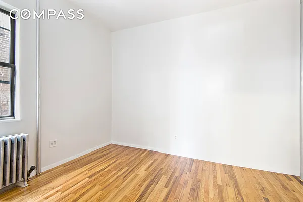 Rented by Compass | media 9