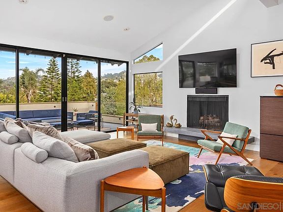 5th image of 4286 Merritt Blvd