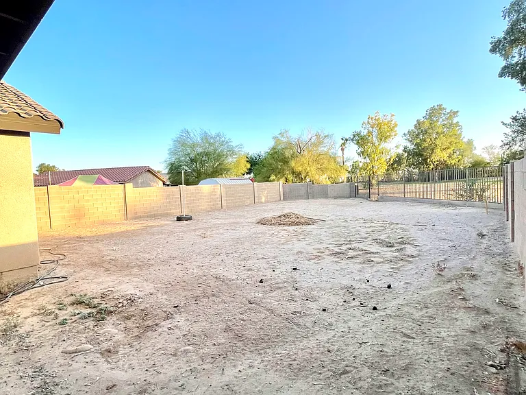 597 N Marshall Loop Ct — Photo 19