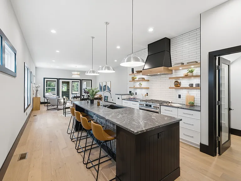 1712 Straightway Ave — Photo 9