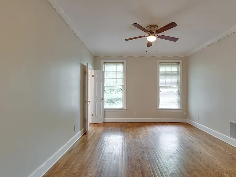 186 S Belvedere Blvd — Photo 15