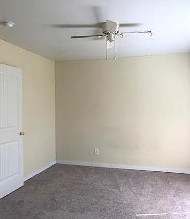 5th image of 812 E Tyler Ave