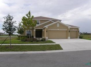 10064 Celtic Ash Dr, Ruskin, FL 33573