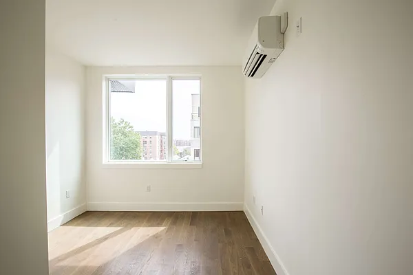 Rented by Nooklyn NYC LLC | media 47