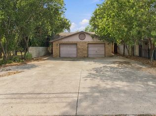 1305 N Bishop St, San Marcos, TX 78666
