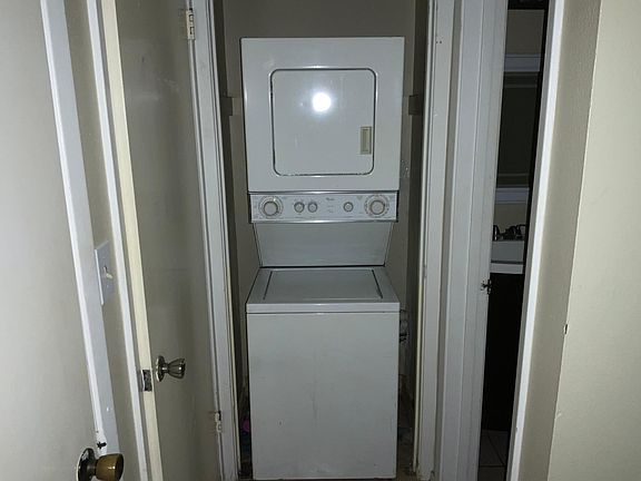 4th image of 401 Bolivar Ave APT 1