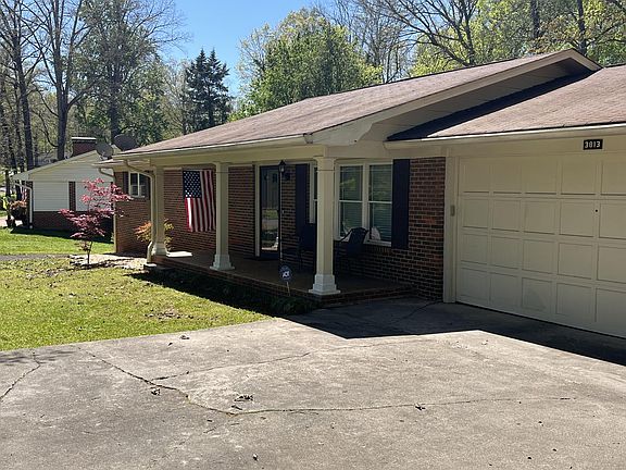 2nd image of 3813 Woodbine Cir NW