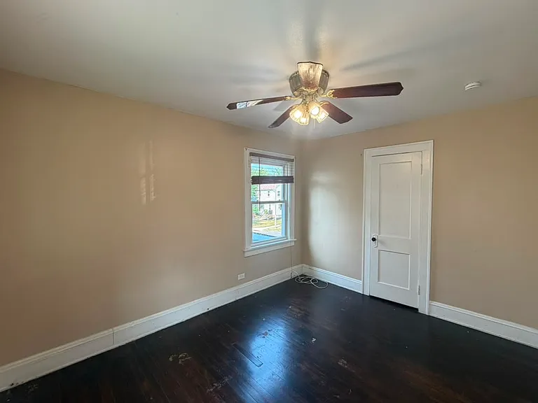 3398 Winsford Rd — Photo 12