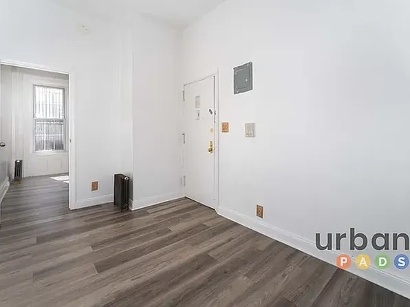 893 Saint John's Place image 3 of 7