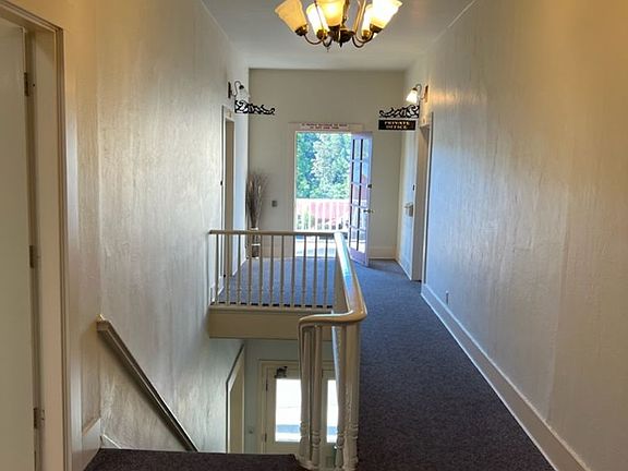 5th image of 408 Broad St