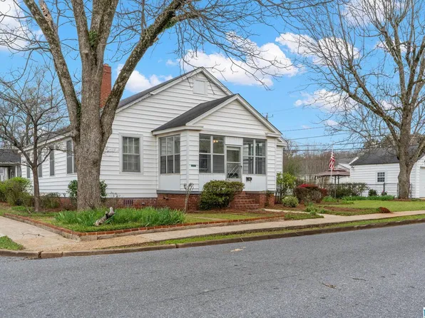 302 Charles St, Talladega, AL 35160