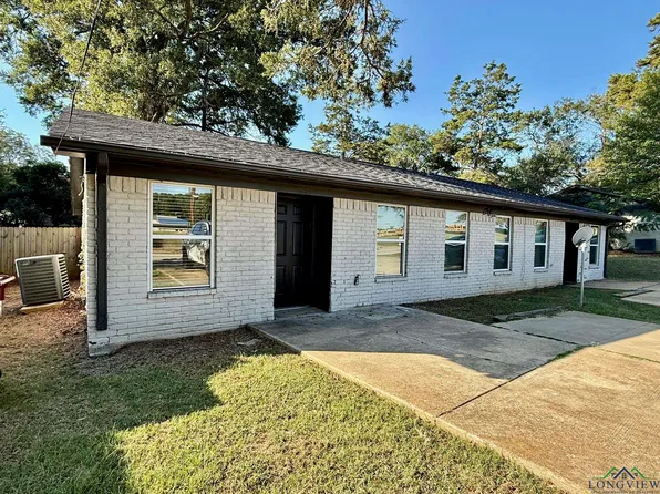 201 W Walnut St, Hallsville, TX 75650