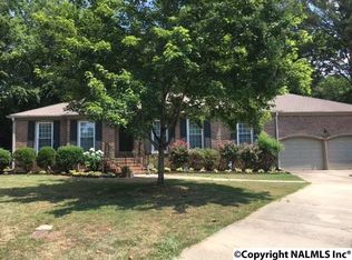 7813 Springbrook Dr SE, Huntsville, AL 35802