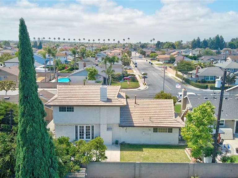4641 Newman Ave — Photo 58