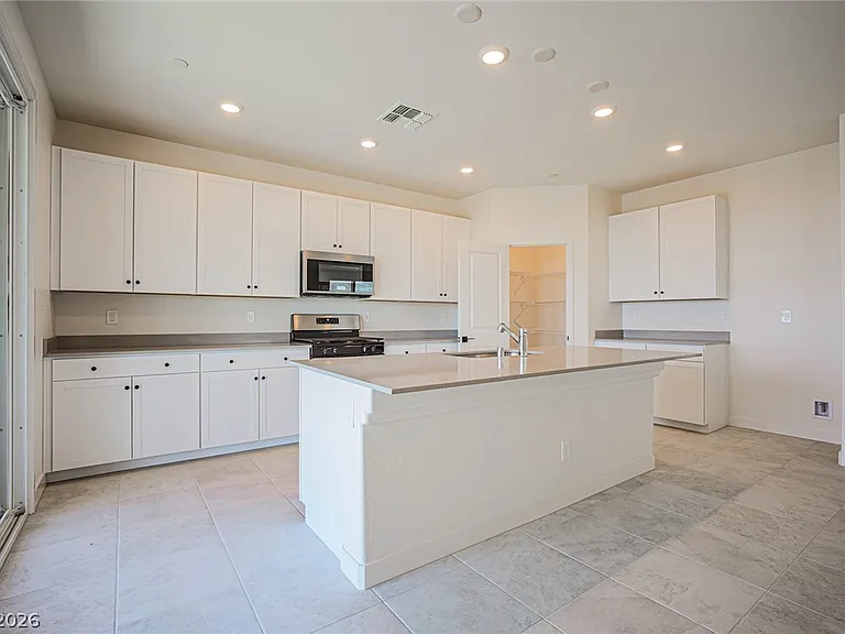 5644 Hill Spire St — Photo 11