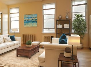 45-03 Newtown Rd #2F, Astoria, NY 11103