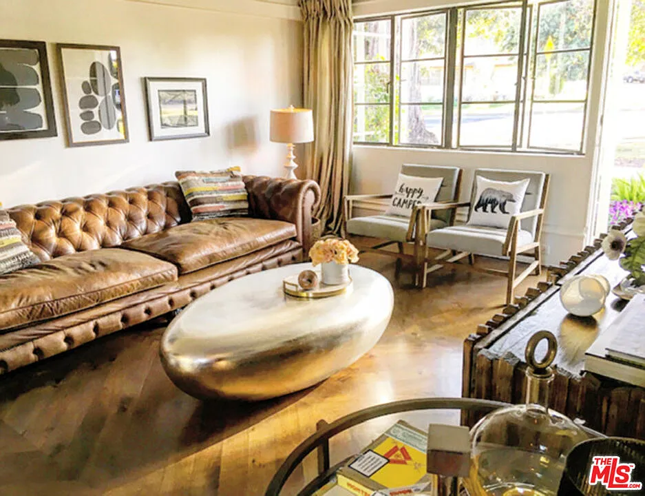 1 bed, 1.0 bath, 729 sqft, $3,450 — Photo 2
