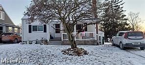 1st image of 550 E Lake Ave