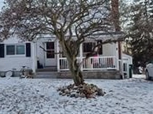 550 E Lake Ave, Barberton, OH 44203