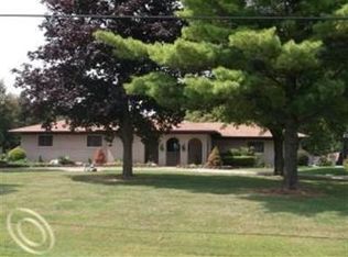 3100 McKinley Rd, China, MI 48054